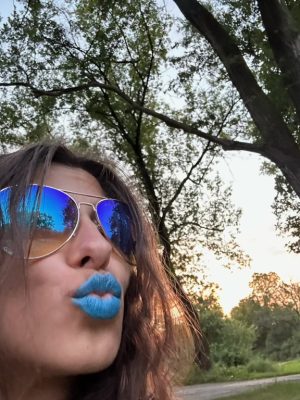 BLUE SUNSCREEN